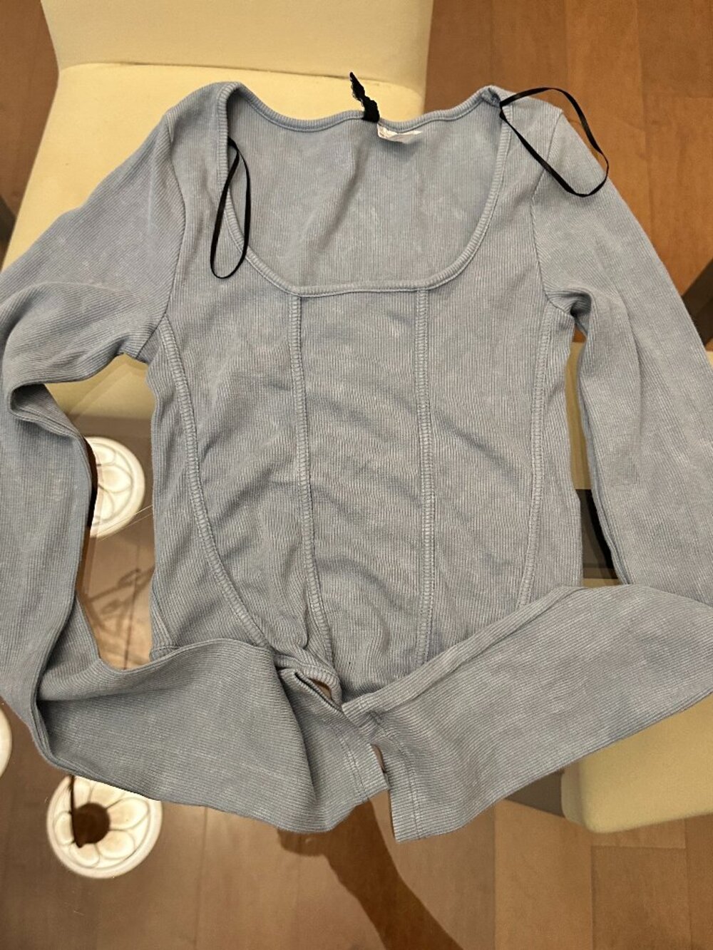 Divided pastel blue long sleeve ribbed size XS